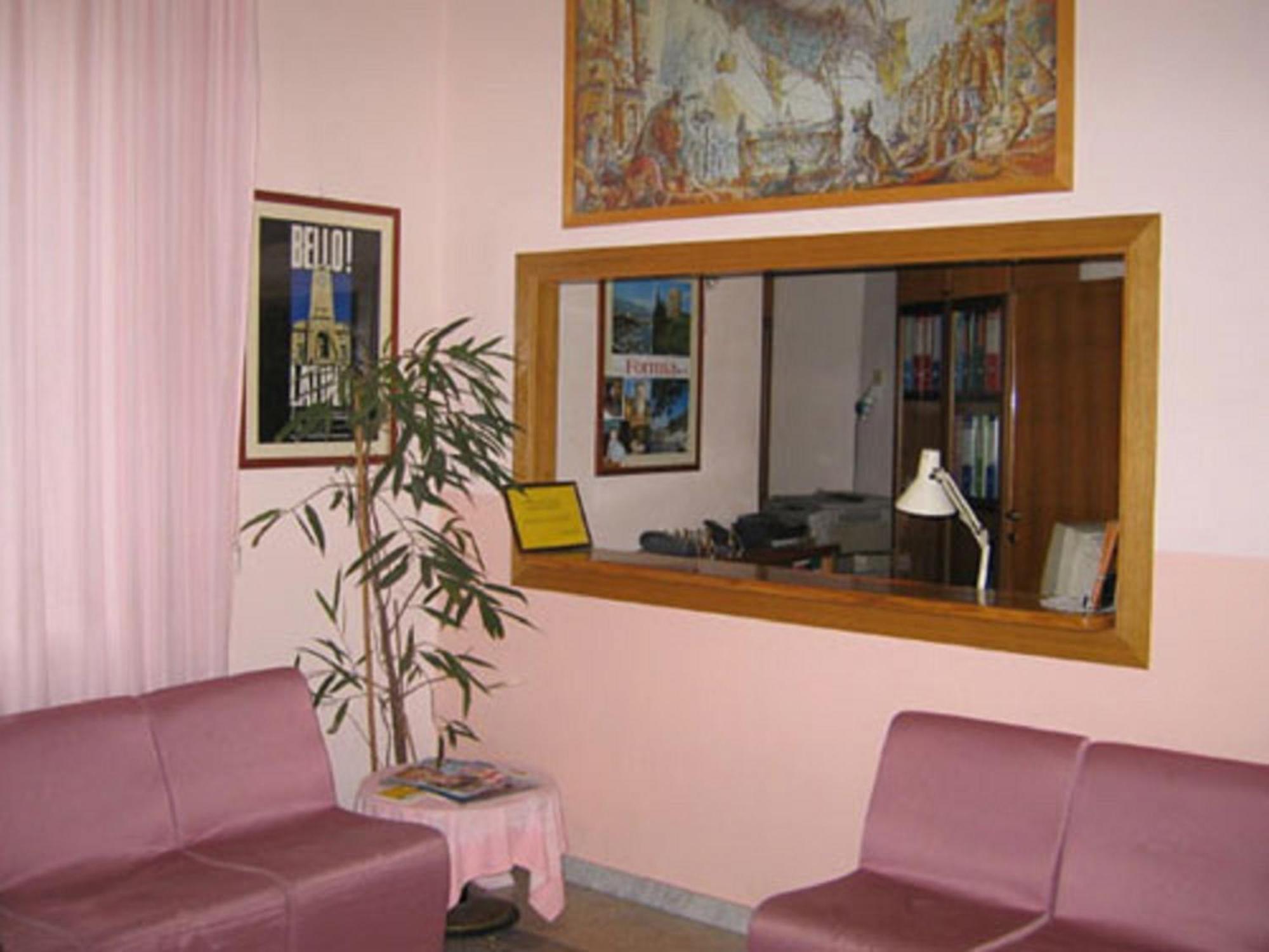 อัลแบร์โก เบลลาวิสตา Bed & Breakfast ลาตินา ภายนอก รูปภาพ