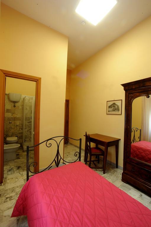 อัลแบร์โก เบลลาวิสตา Bed & Breakfast ลาตินา ภายนอก รูปภาพ